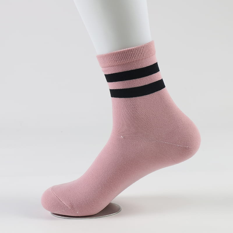 Pruhované ženy na skateboardu Teenage School Girls Bavlněné Teen Tube Socks