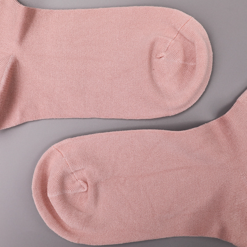 Měkký spřádaný hedvábný nylon pokrytý čpavkem 2 horizontální proužky a zesílené ručně šité dámské ponožky WSD1536